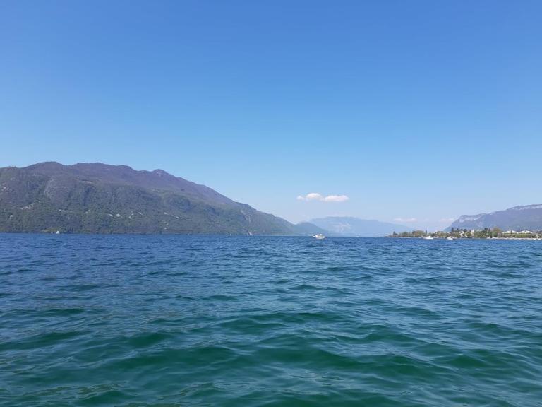 Le Lamartine, Vue Magnifique Face Au Lac Du Bourget Aix-les-Bains Exteriör bild